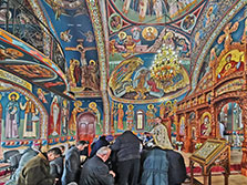 Împreună cu credincioșii Împreună cu credincioșii